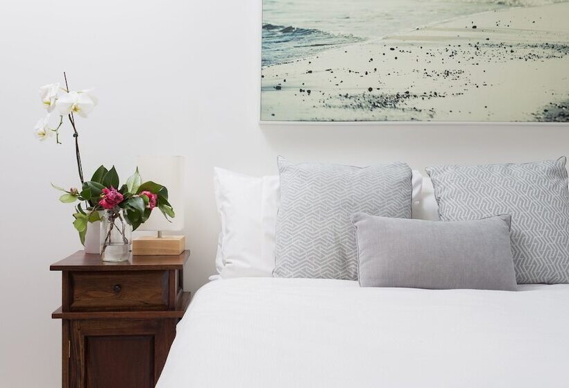 膳宿费 Finns At Old Bar