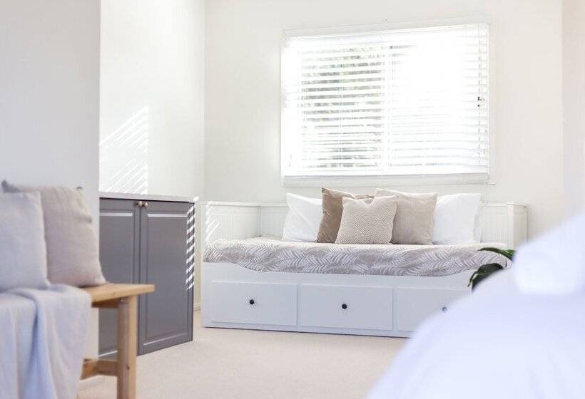 膳宿费 Finns At Old Bar