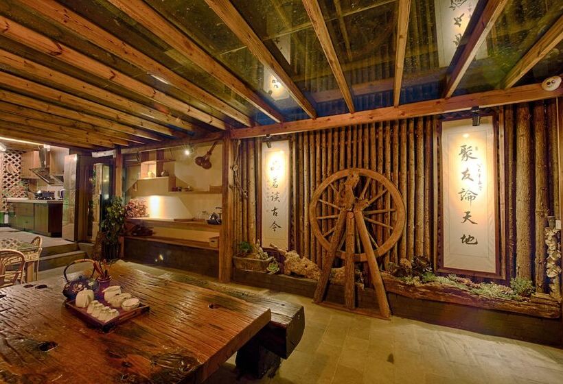 بنسيون Waterfall Boutique Inn