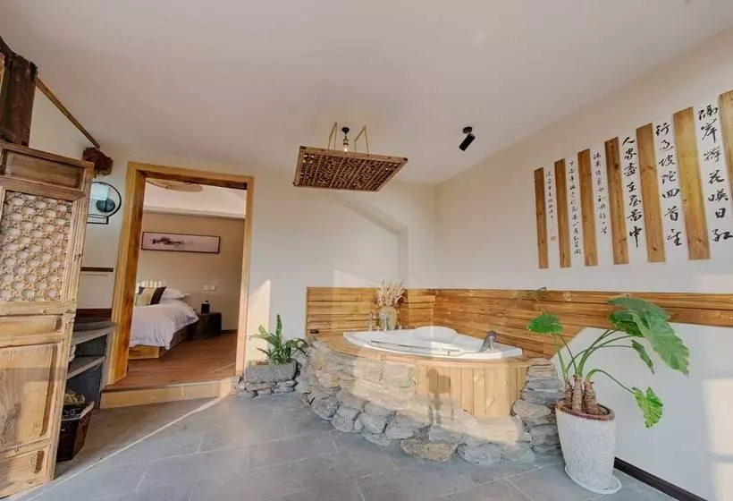 پانسیون Waterfall Boutique Inn
