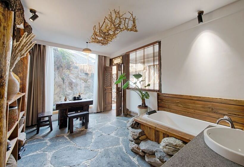 بنسيون Waterfall Boutique Inn