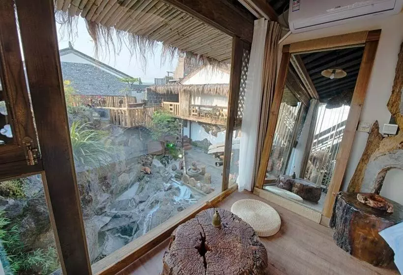 پانسیون Waterfall Boutique Inn