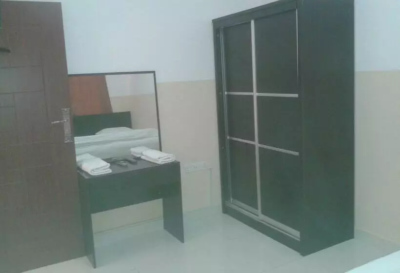 Al Basateen Hotel Apartment