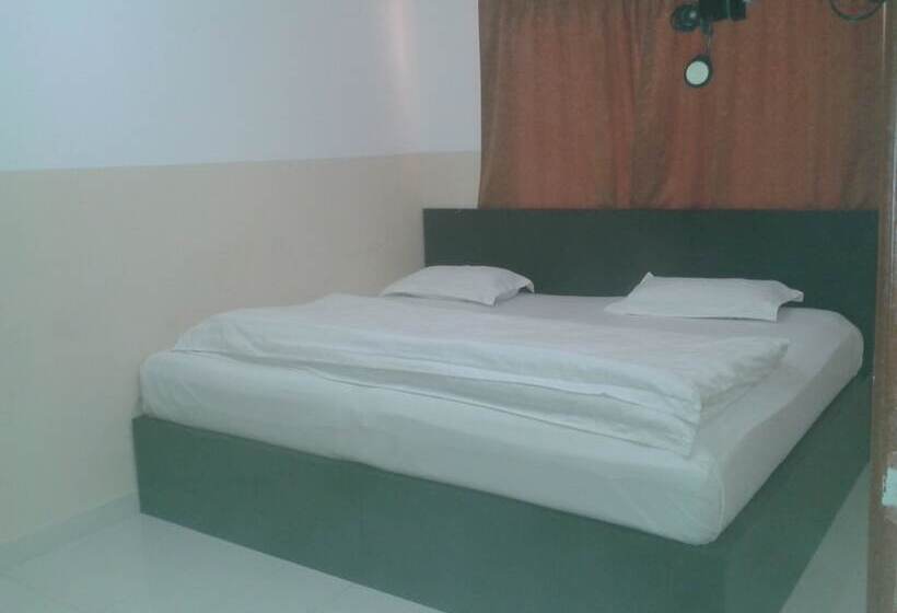 Al Basateen Hotel Apartment