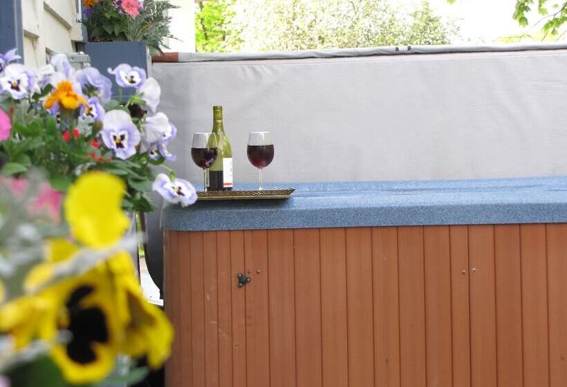 ベッドアンドブレックファースト Taylor Edes Inn