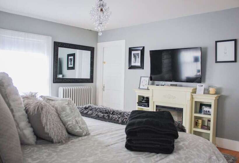 ベッドアンドブレックファースト Taylor Edes Inn