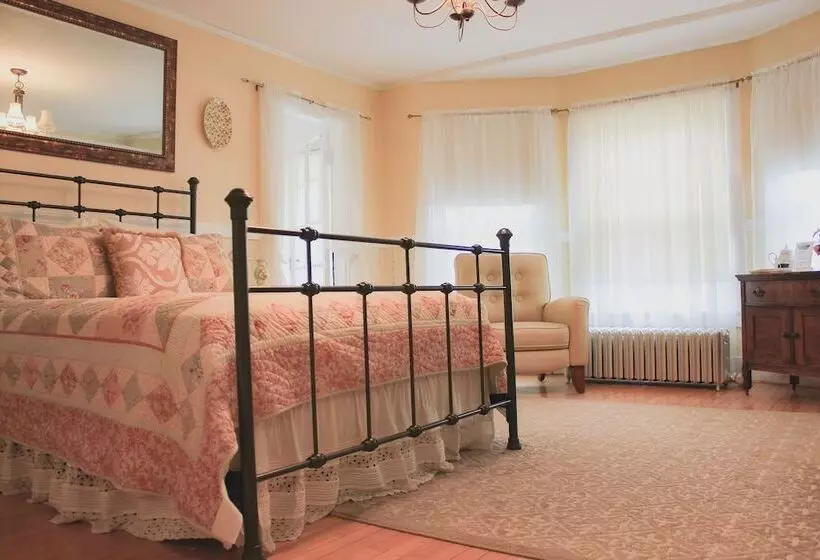 Aamiaismajoitus (B&B) Taylor Edes Inn