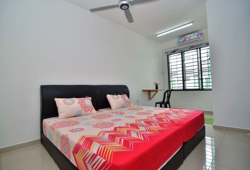 Impianacasa Kluang Homestay