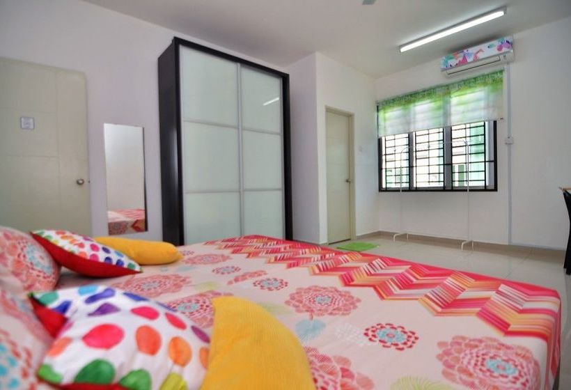 Impianacasa Kluang Homestay