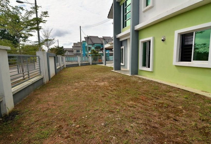 Impianacasa Kluang Homestay