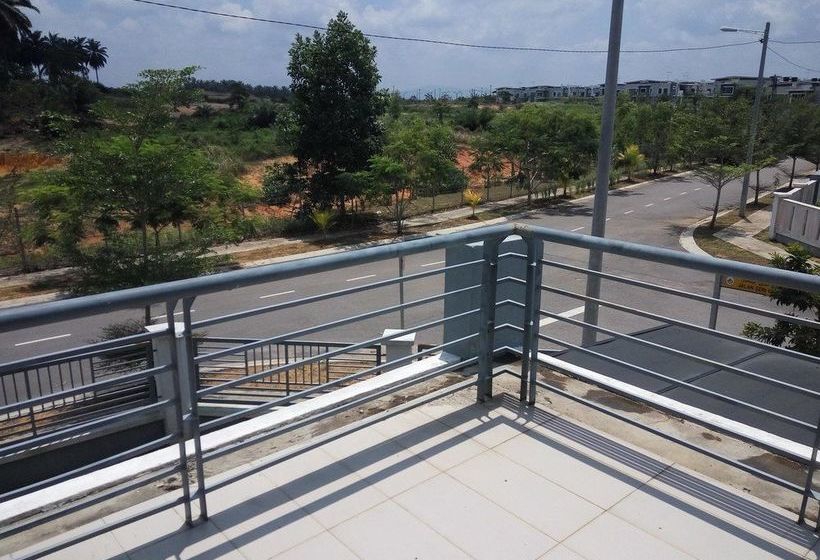 Impianacasa Kluang Homestay