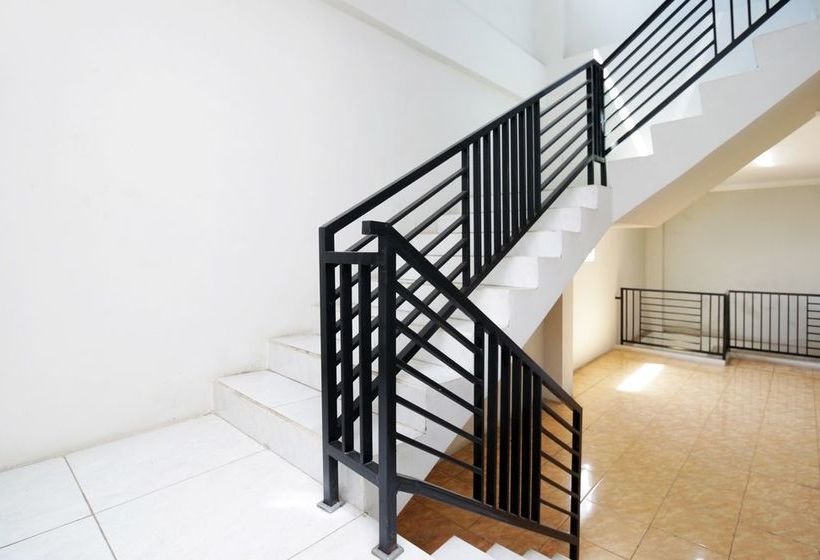 Отель Airy Martapura Ahmad Yani Km 37 Banjar