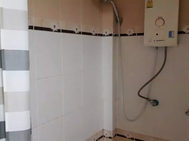 هتل Baansukruthai