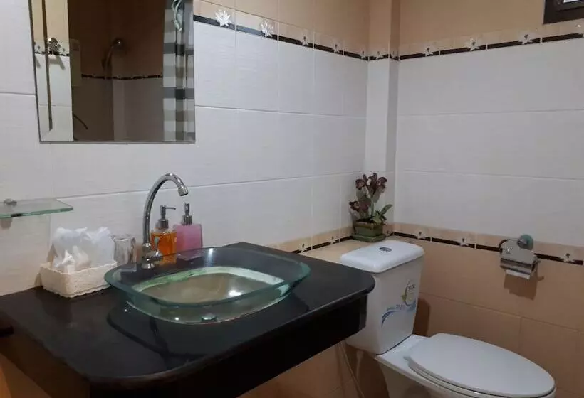 هتل Baansukruthai