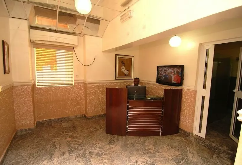 هتل Falak Grand