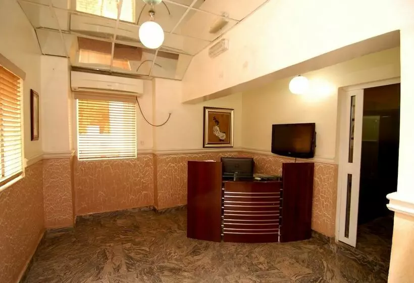 هتل Falak Grand