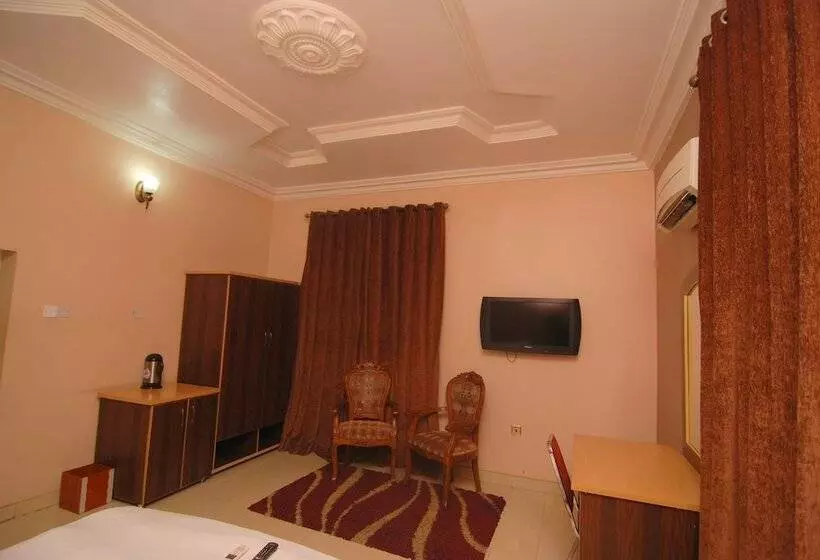 هتل Falak Grand