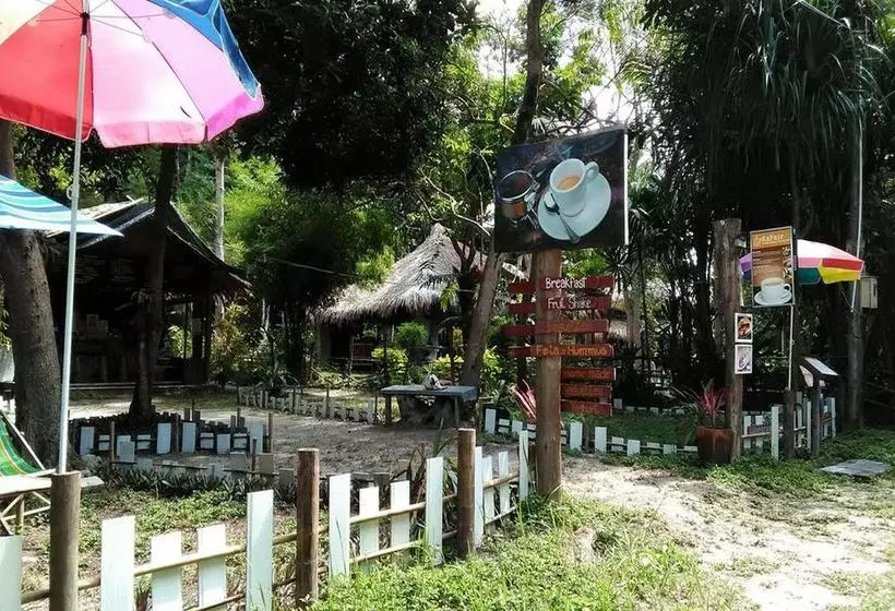 ホテル Kafair Hut