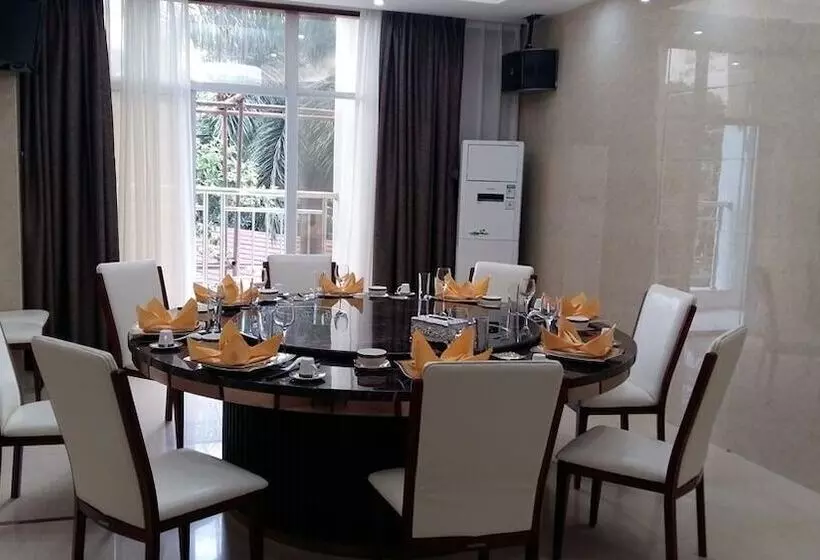 Kololo Courts Hotel And Restaurant Kampala