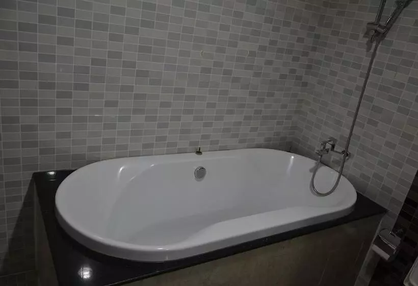 Kololo Courts Hotel And Restaurant Kampala