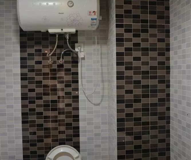 Kololo Courts Hotel And Restaurant Kampala