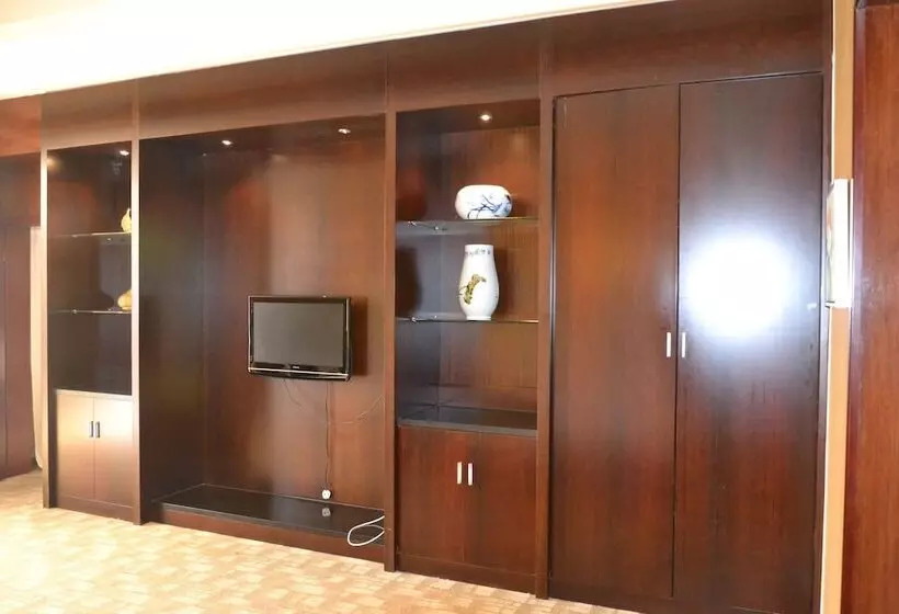 Kololo Courts Hotel And Restaurant Kampala