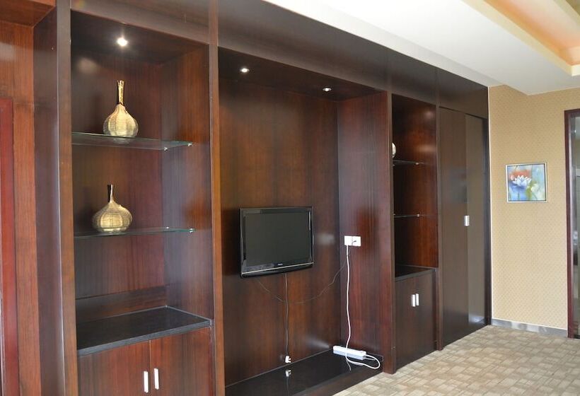 Kololo Courts Hotel And Restaurant Kampala