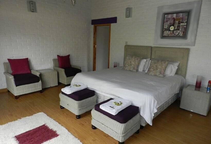 هتل Kutandara Lodges