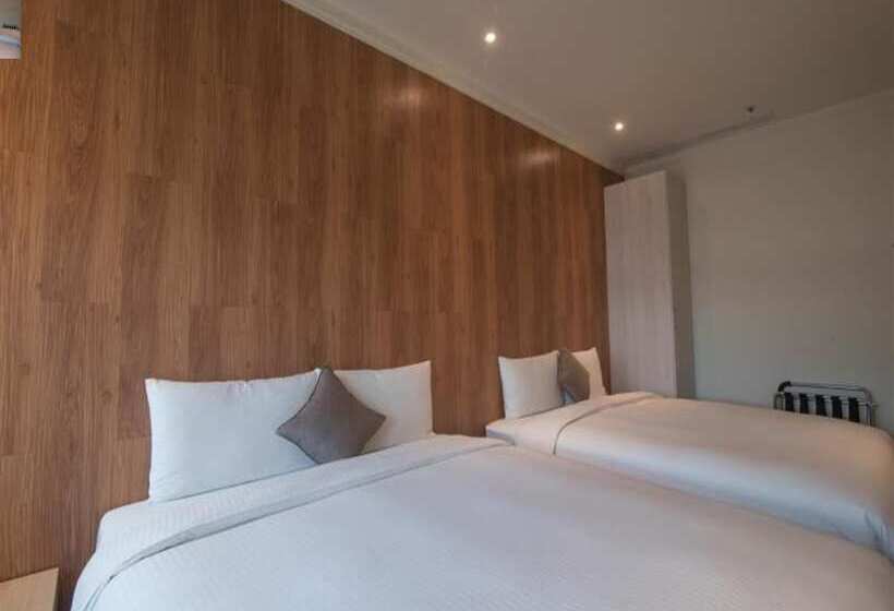 Merryday Hotel Banqiao Branch