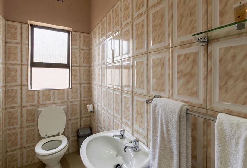 호텔 Premier Guest Lodge