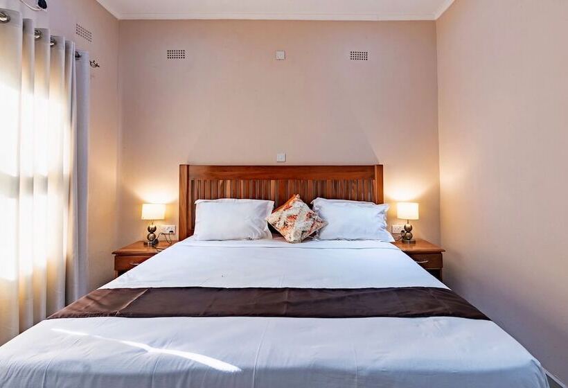 호텔 Premier Guest Lodge