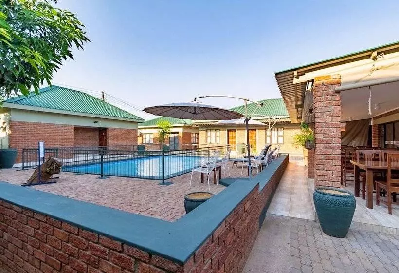 Hotelli Premier Guest Lodge