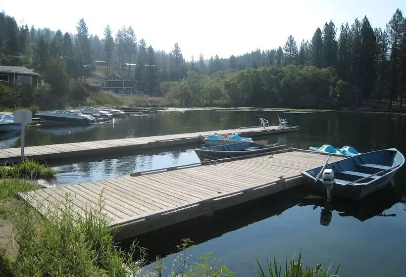 Hotelli Willow Bay Rv Resort & Marina