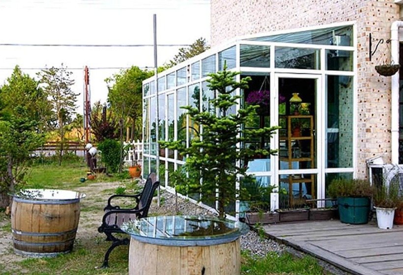 Mari Sea Ever Pension