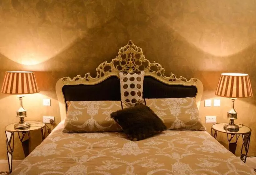 پانسیون Maleth Inn