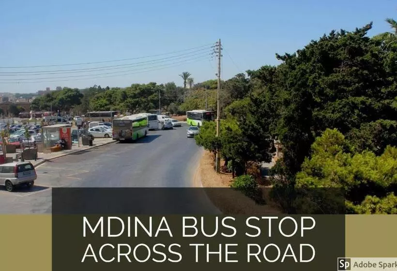 پانسیون Maleth Inn