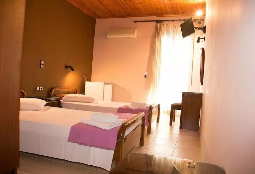 پانسیون Petania Hotel & Apartments