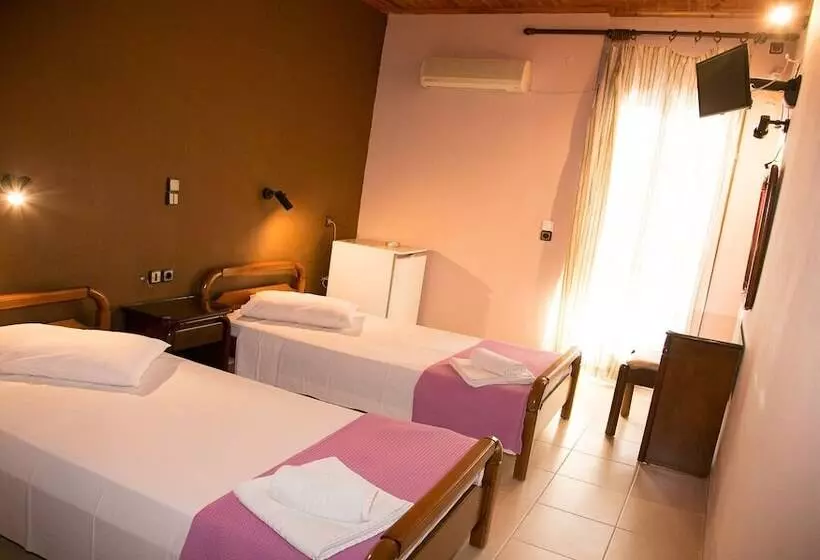 پانسیون Petania Hotel & Apartments