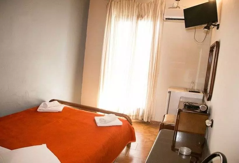 پانسیون Petania Hotel & Apartments