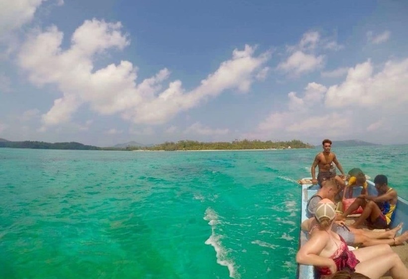 بنسيون Sunrise Lagoon Homestay