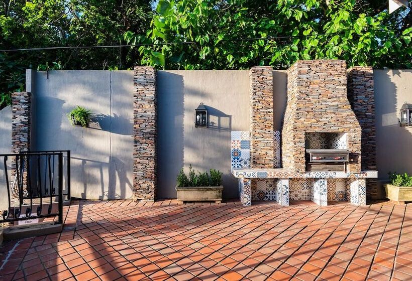 بنسيون Valley Villa