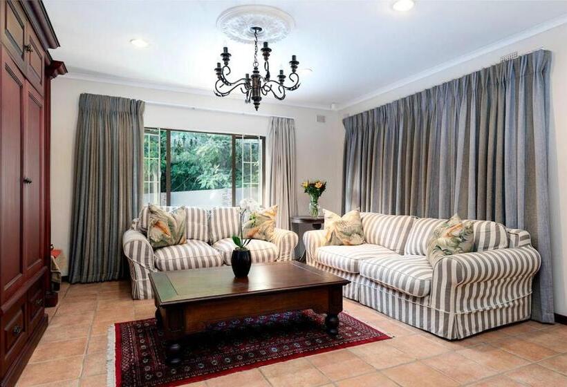 بنسيون Valley Villa