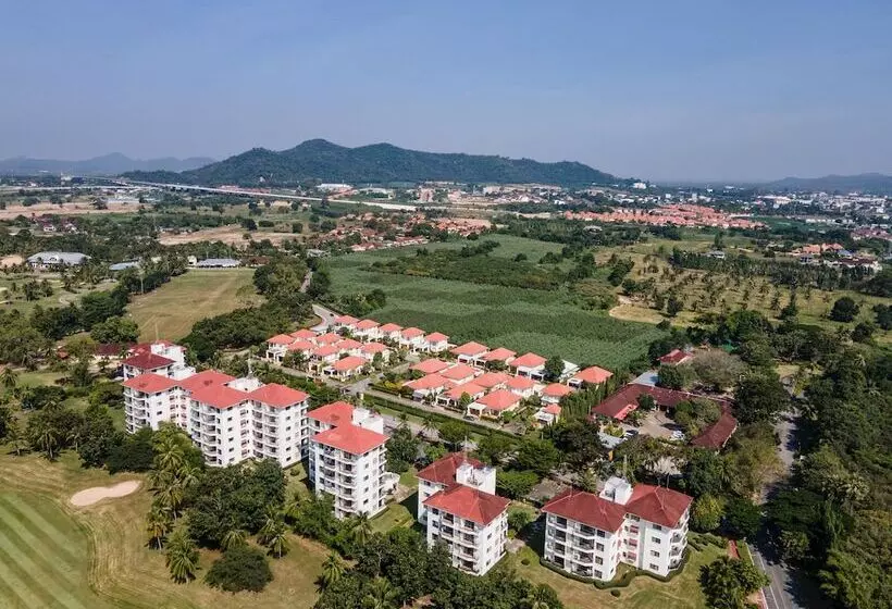 Seastar Hotel And Service Apartment