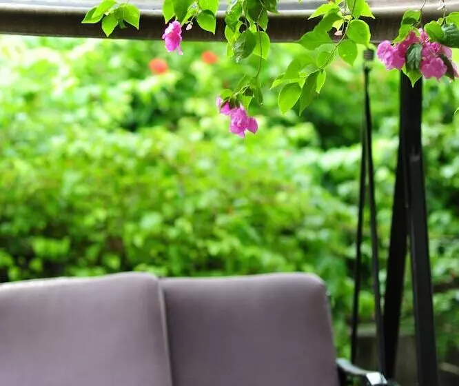 Shell Villa Apartel Resort