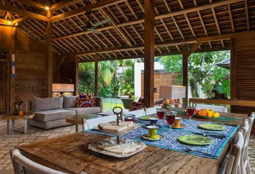 Villa Batik