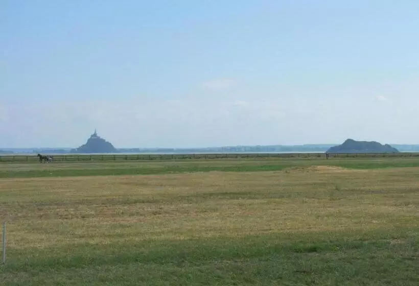 Aamiaismajoitus (B&B) A L'abri Des Vents