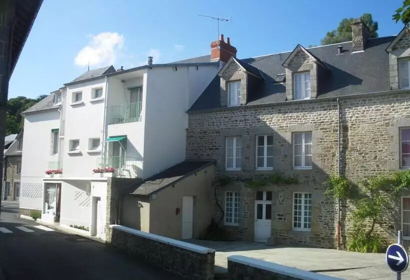 Aamiaismajoitus (B&B) A L'abri Des Vents