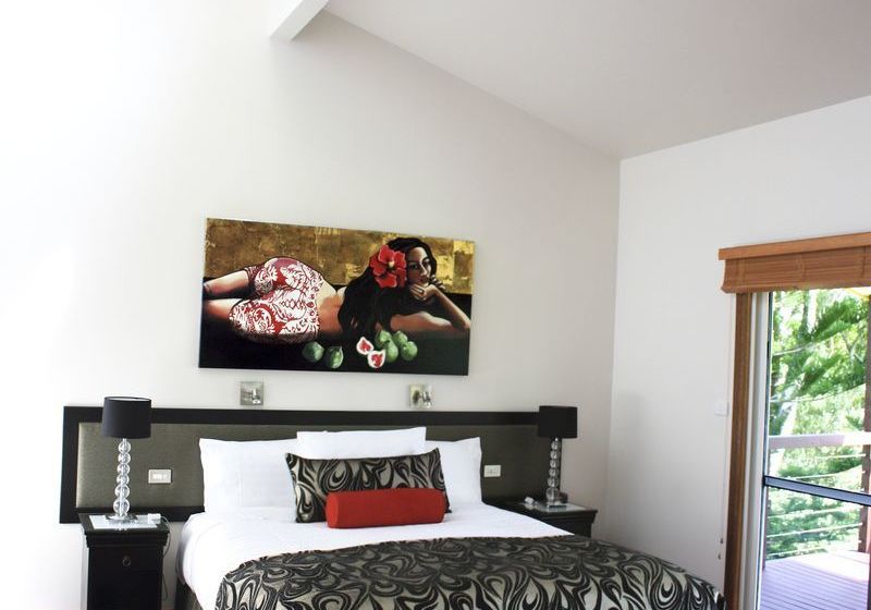 Forrester Court Clifftop Cottages