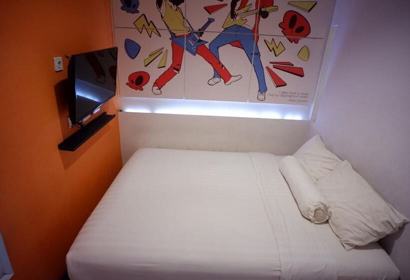 Front One Cabin Tirtonadi Solo