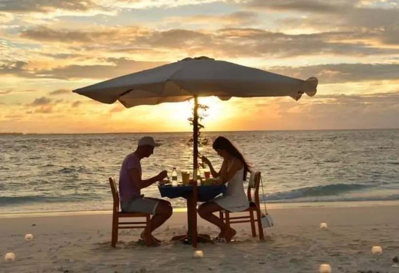 هتل Beach Residence